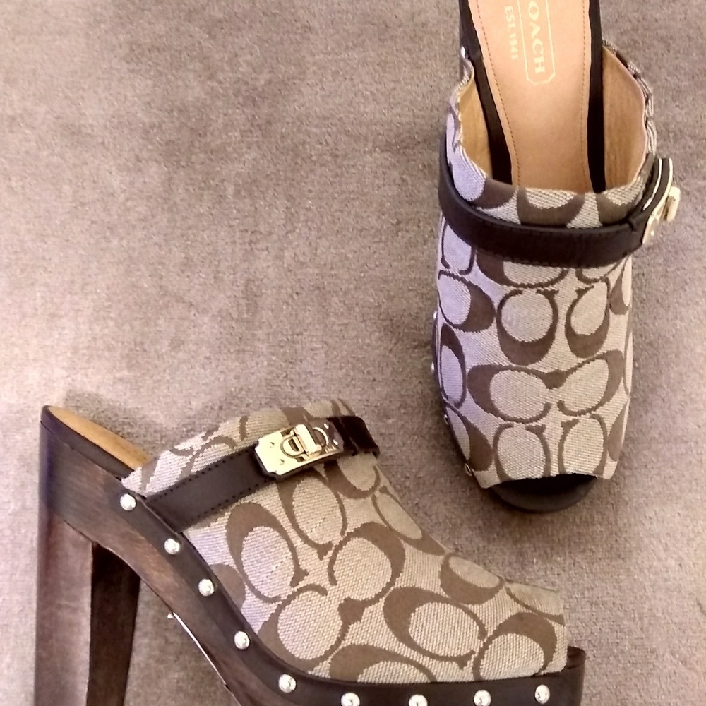 Authentic Coach Peep toe heels